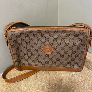FLASH SALE! Vintage Gucci Crossbody